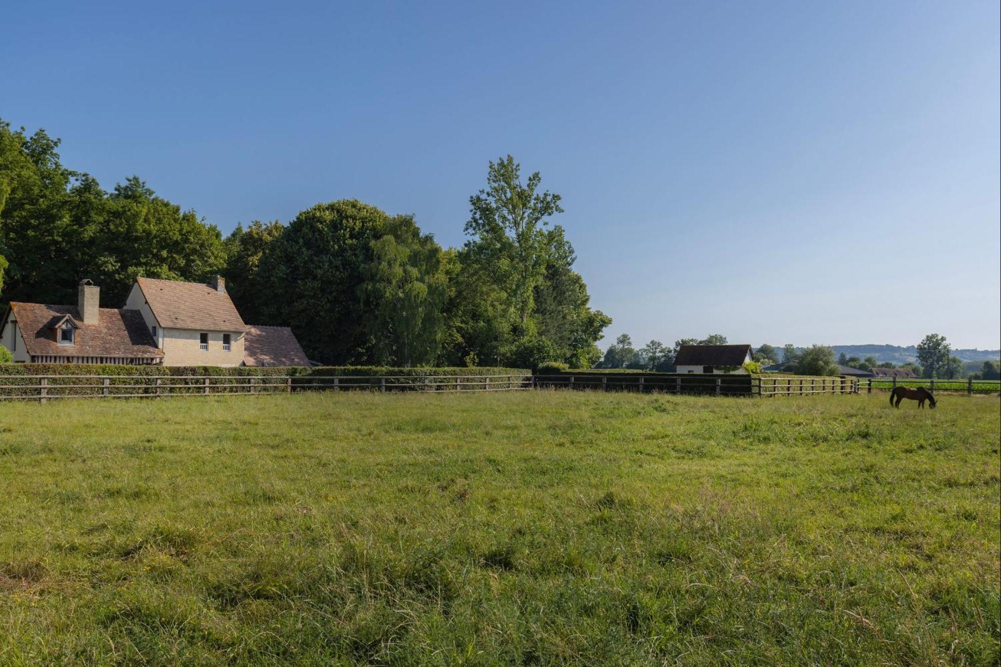 Bagatelle Avec Jardin Et Piscine Chauffee Villa Bieville-en-Auge Buitenkant foto